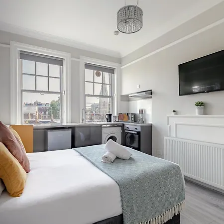 Apartments In The Heart Of High Street Kensington London Exterior photo