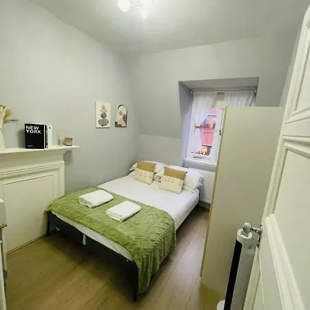 Apartments In The Heart Of High Street Kensington London Room photo