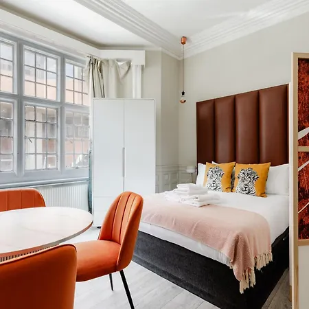 Apartments In The Heart Of High Street Kensington London Room photo