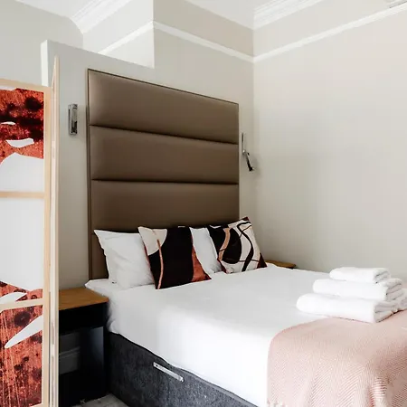 Apartments In The Heart Of High Street Kensington London Room photo