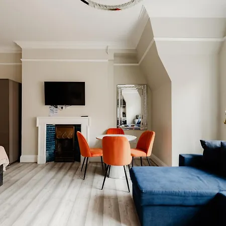 Apartments In The Heart Of High Street Kensington London Room photo