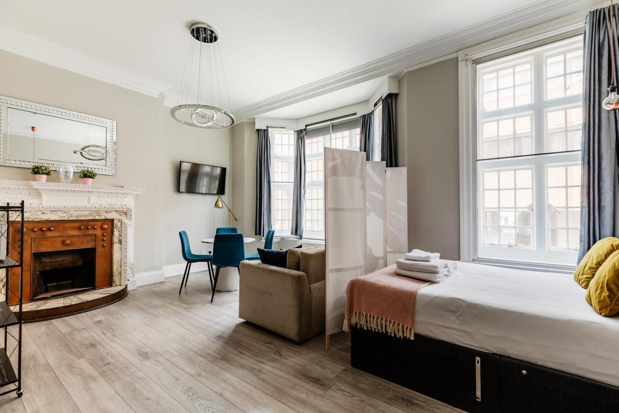 Apartment In The Heart Of High Street Kensington London